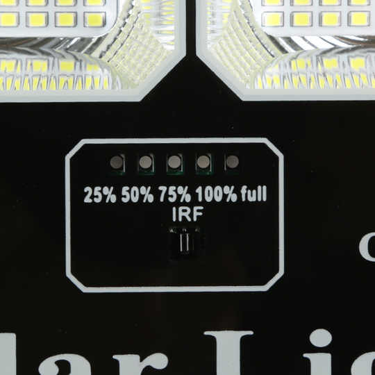 REFLECTOR SOLAR LED CUERPO ALUMINIO NEGRO 50W BATERIA LiFePo4 10AH