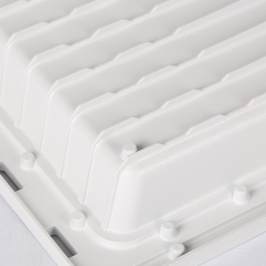 REFLECTOR SOLAR LED CUERPO ALUMINIO 100W BATERIA LiFePo4 15Ah