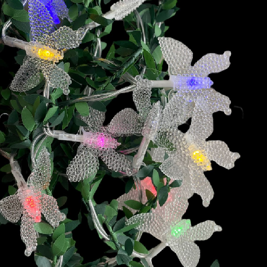 LUZ SOLAR NAVIDEÑA LED ESTILO DECORACIÓN HOJAS Y MARIPOSAS 6MTS.